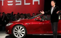 Tesla trở thành nhà sản xuất ô tô lớn nhất nước Mỹ