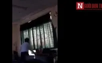 Kiểm điểm thầy giáo dùng gậy đánh học sinh