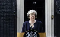 Thủ tướng Anh Theresa May dẫn đầu trước bầu cử