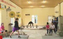 Những thiệt thòi của các VĐV cử tạ với ngày Tết