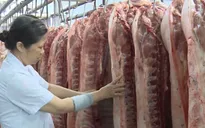 Lò mổ ngừng hoạt động, tiểu thương chợ Hóc Môn không có thịt lợn để bán