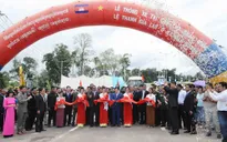 Thông xe cặp cửa khẩu quốc tế Lệ Thanh - O Ya Dav