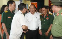Thủ tướng thăm Xí nghiệp tập thể thương binh Quang Minh