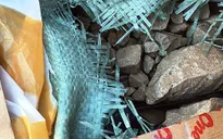 Bắt khẩn cấp đối tượng vận chuyển 50kg thuốc nổ bom tại Quảng Nam