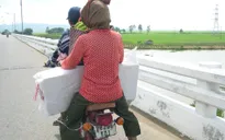 Thuốc lá lậu ồ ạt tuồn vào Việt Nam