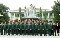 Thủ tướng kiểm tra công tác sẵn sàng chiến đấu của Tổng cục Tình báo