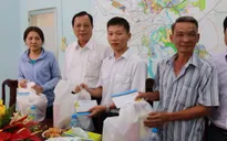 Nhiều phần quà Tết ý nghĩa tặng người nghèo, công nhân tại TP.HCM