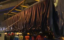 Toa tàu đầu tiên tuyến Cát Linh - Hà Đông được đưa vào đường ray