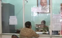 TP.HCM: Lần đầu tiên nhiều nơi hết sổ tạm trú cấp cho người dân