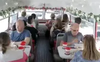 Du lịch xe bus trà chiều ở London (Anh)