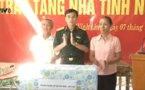 Bộ Quốc phòng tặng nhà cho gia đình chính sách