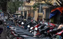 Hà Nội xử lý, dẹp bỏ các điểm trông giữ xe hết phép hoặc không phép