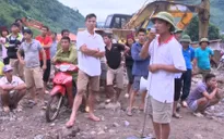 Trưởng bản hết lòng vì người dân trong cơn lũ dữ tại Sơn La