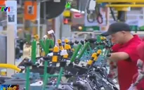Hoạt động sản xuất của Trung Quốc tăng trưởng vượt dự kiến