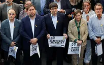 Tây Ban Nha trả tự do cho 6 quan chức Catalonia
