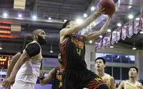 VBA 2017: Thắng thuyết phục Hanoi Buffaloes, Saigon Heat giữ vững ngôi đầu bảng
