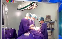 Cứu sống bé gái vỡ u máu xương hàm dưới nguy hiểm
