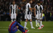 Chùm ảnh: Các cầu thủ Barcelona gục ngã nhìn Juventus vào bán kết