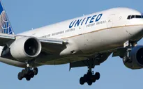 Bọ cạp đốt hành khách trên máy bay, loạt “phốt” của United Airlines vẫn chưa dừng lại