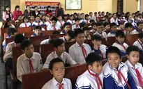 Quỹ Tấm lòng Việt trao áo ấm cho học sinh nghèo Thanh Hóa