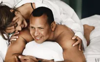 Jennifer Lopez khoe ảnh nóng bỏng với bạn trai Alex Rodriguez