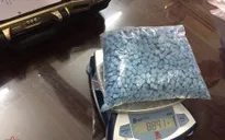 Phá đường dây ma túy xuyên quốc gia qua đường chuyển phát nhanh
