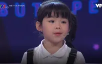 Bé 5 tuổi kể chuyện bằng tiếng Anh khiến giám khảo "choáng"
