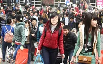 Lượng người về quê ăn Tết tăng cao