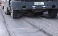 Đường lún “sống trâu” gây mất ATGT trên QL1A