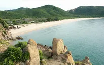 Khám phá vẻ đẹp vịnh Xuân Đài