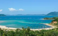 Rong ruổi đất phương Nam: Nét đẹp yên bình trên vịnh Xuân Đài