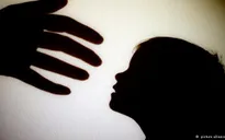 Làm gì chặn đứng vấn nạn bạo hành trẻ em?