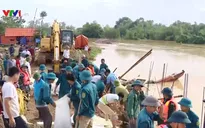 Vỡ đê ở Thọ Xuân, Thanh Hóa do mưa lũ