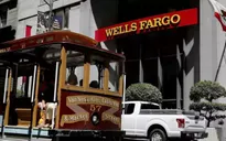 Sau bê bối tài khoản giả mạo, Wells Fargo giảm bớt hoạt động kinh doanh