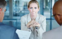 Nước Anh mạnh tay trong cuộc chiến mức lương "trọng nam khinh nữ"