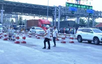 Cận cảnh BOT Cai Lậy "vỡ trận" trong ngày đầu tái hoạt động