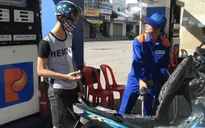 Xả quỹ bình ổn, giá xăng dầu vẫn đồng loạt tăng mạnh