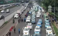 Indonesia áp thuế với tất cả ứng dụng gọi xe trên điện thoại