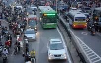 Hà Nội đưa lô xe bus chống kẹp cửa vào hoạt động