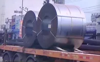 Nguy cơ tai nạn từ xe chở sắt, thép trên Quốc lộ 51