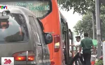 Xe dù, bến cóc công khai tái diễn tại TP.HCM