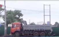Nha Trang: Né giờ cấm, hàng loạt xe tải “án binh bất động” trên đại lộ
