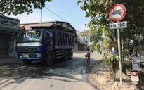 Hà Nội: Gần 400 xe ô tô bị thu hồi phù hiệu trong 1 tháng
