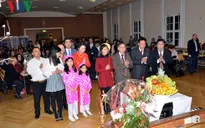 Liên hiệp người Việt toàn liên bang Đức mừng Xuân Đinh Dậu