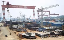 Nổ tại nhà máy đóng tàu Hàn Quốc, 4 người thiêt mạng