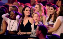 Angelina Jolie nguyện đi vòng quanh Trái đất vì các con
