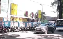 TP.HCM: Người dân gặp khó khi Quận 1 giải tỏa 48 bãi gửi xe