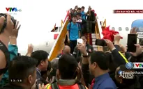 VIDEO: Các cầu thủ U23 Việt Nam của chúng ta vẫy tay chào người hâm mộ