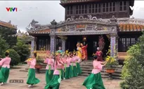 Đào, mai tương ngộ - Từ câu chuyện lịch sử về vua Quang Trung đến hình ảnh mùa Xuân thống nhất Bắc, Nam