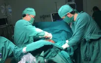 Suýt chết vì vỡ ruột sau tai nạn giao thông